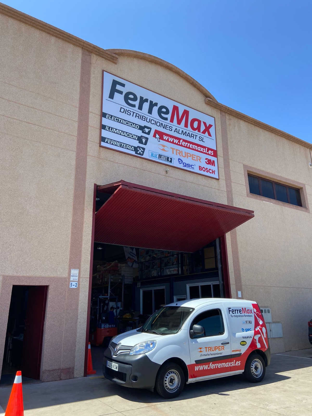 Instalaciones empresa | Ferremax SL